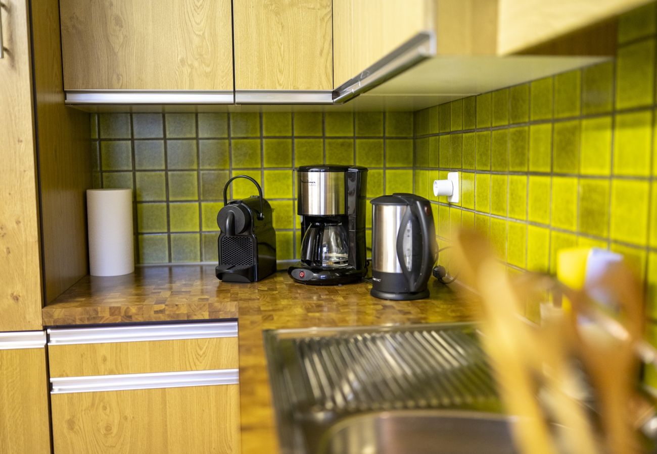 Ferienwohnung in Sent - Chasa Bügliet: Ferienwohnung im Dorfkern von Sent