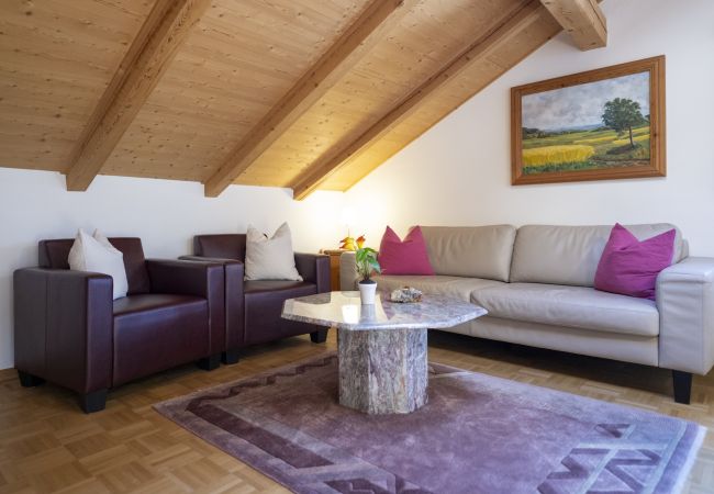 Ferienwohnung in Scuol - Chasa Porta 19: Praktische und gemütliche 4.5-Zimmer-Wohnung an zentraler Lage Ferienwohnung in Scuol - Chasa Porta 19: Praktische und gemütliche 4.5-Zimmer-Wohnung an zentraler Lage