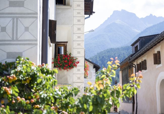 Ferienwohnung in Scuol - Chasa Porta 19: Praktische und gemütliche 4.5-Zimmer-Wohnung an zentraler Lage Ferienwohnung in Scuol - Chasa Porta 19: Praktische und gemütliche 4.5-Zimmer-Wohnung an zentraler Lage