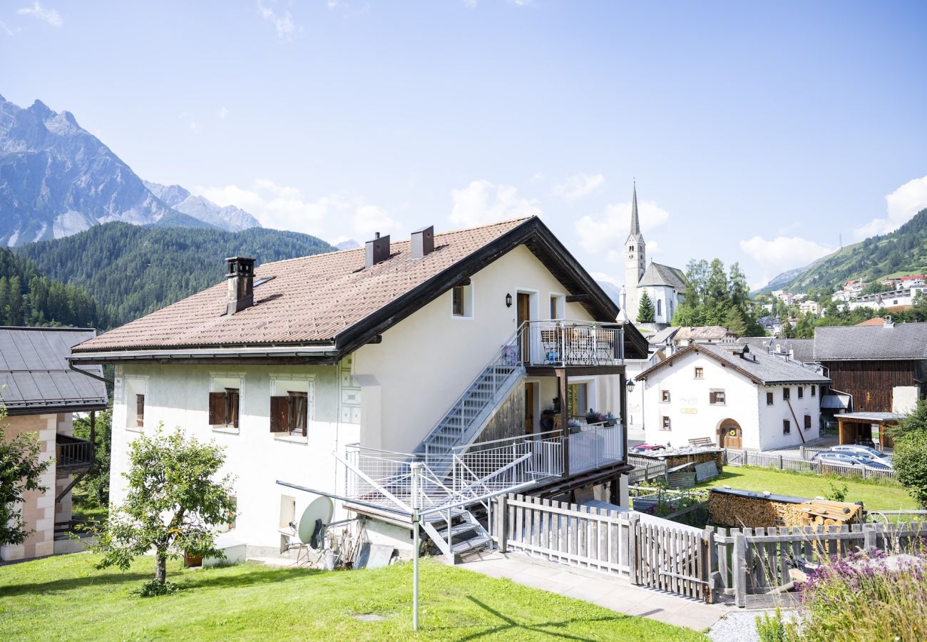 Ferienwohnung in Scuol - Chasa Porta 19:Praktische und gemütliche 3.5-Zimmer-Wohnung an zentraler Lage