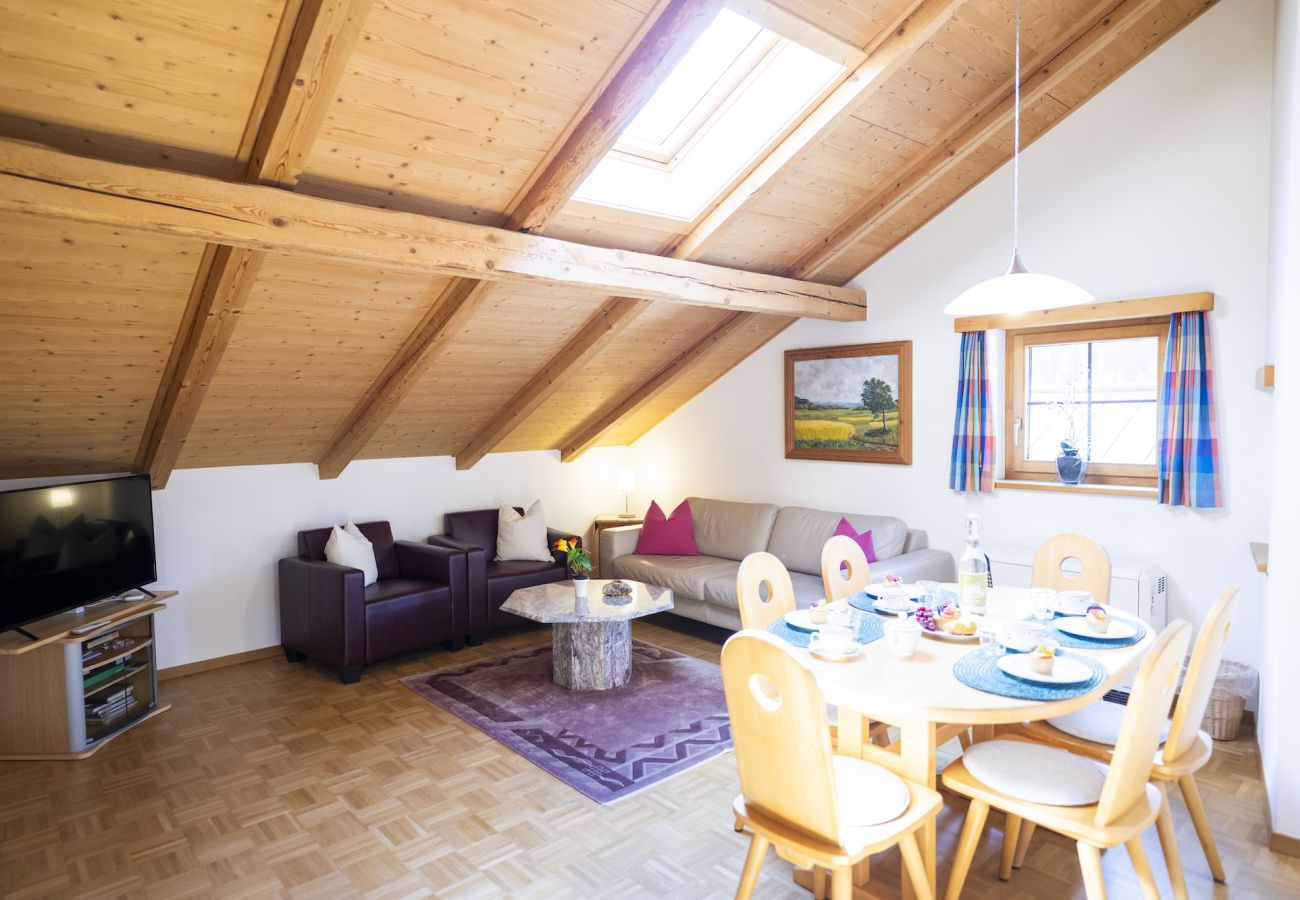Ferienwohnung in Scuol - Chasa Porta 19:Praktische und gemütliche 3.5-Zimmer-Wohnung an zentraler Lage