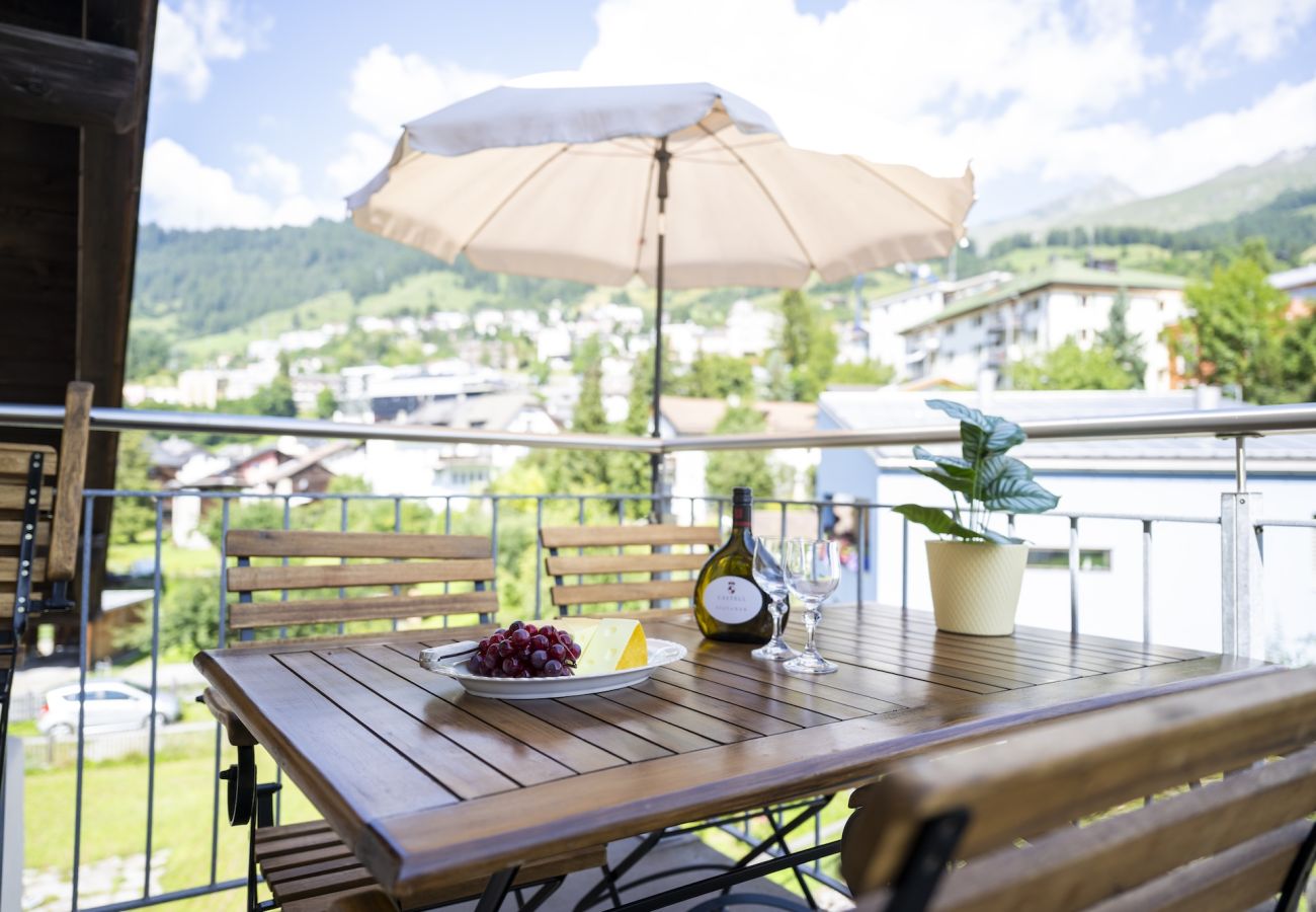 Ferienwohnung in Scuol - Chasa Porta 19:Praktische und gemütliche 3.5-Zimmer-Wohnung an zentraler Lage