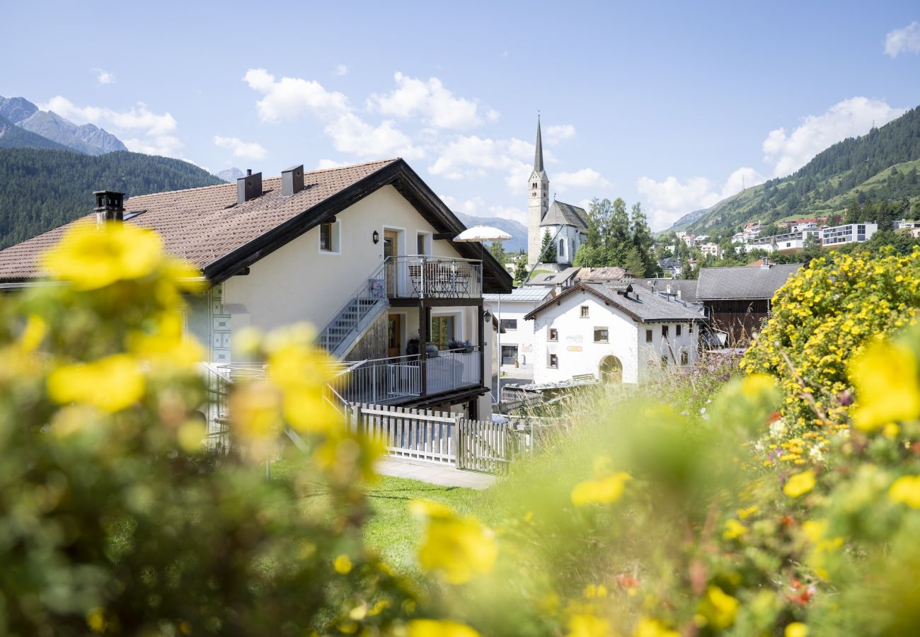 Ferienwohnung in Scuol - Chasa Porta 19:Praktische und gemütliche 3.5-Zimmer-Wohnung an zentraler Lage