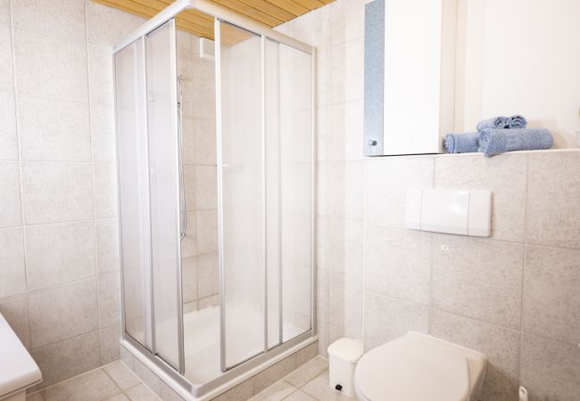 Studio in Ftan - Chasa Ulrica: Ruhige 1.5-Zimmerwohnung in Ftan mit Aussensitzplatz Studio in Ftan - Chasa Ulrica: Ruhige 1.5-Zimmerwohnung in Ftan mit Aussensitzplatz