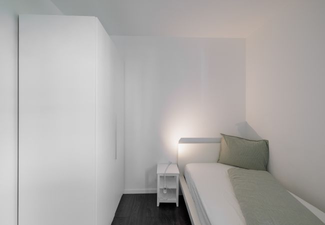 Ferienwohnung in Vulpera - Chasa Valbernard 4105: Grosszügige 3.5-Zimmerwohnung mit Komfort und Bergblick Ferienwohnung in Vulpera - Chasa Valbernard 4105: Grosszügige 3.5-Zimmerwohnung mit Komfort und Bergblick