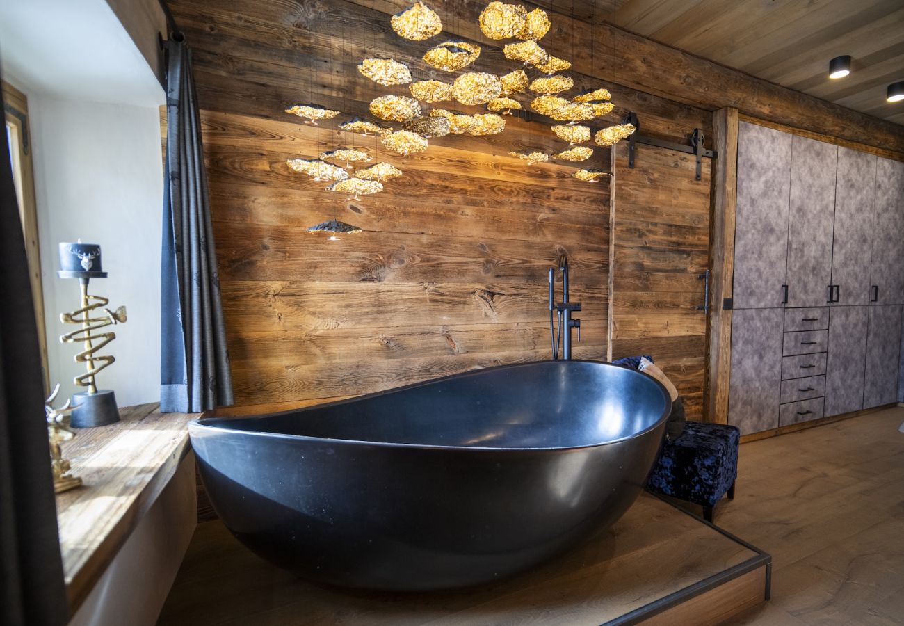 Chalet in Sent - Chasa Sentima – luxuriöser Engadiner Palazzo mit Panoramablick, Hotpot & Sauna direkt an der Talabfahrt 