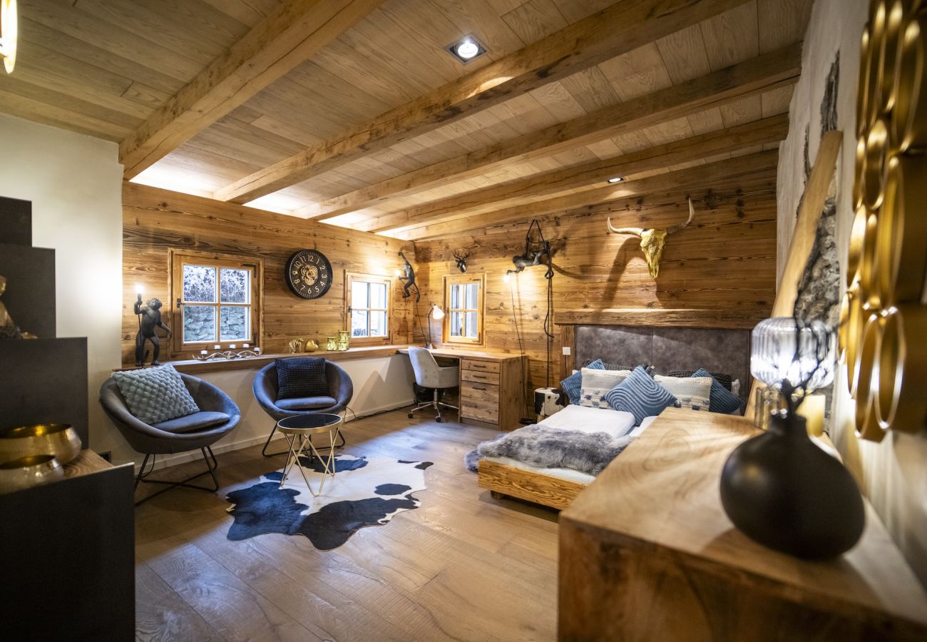 Chalet in Sent - Chasa Sentima – luxuriöser Engadiner Palazzo mit Panoramablick, Hotpot & Sauna direkt an der Talabfahrt 