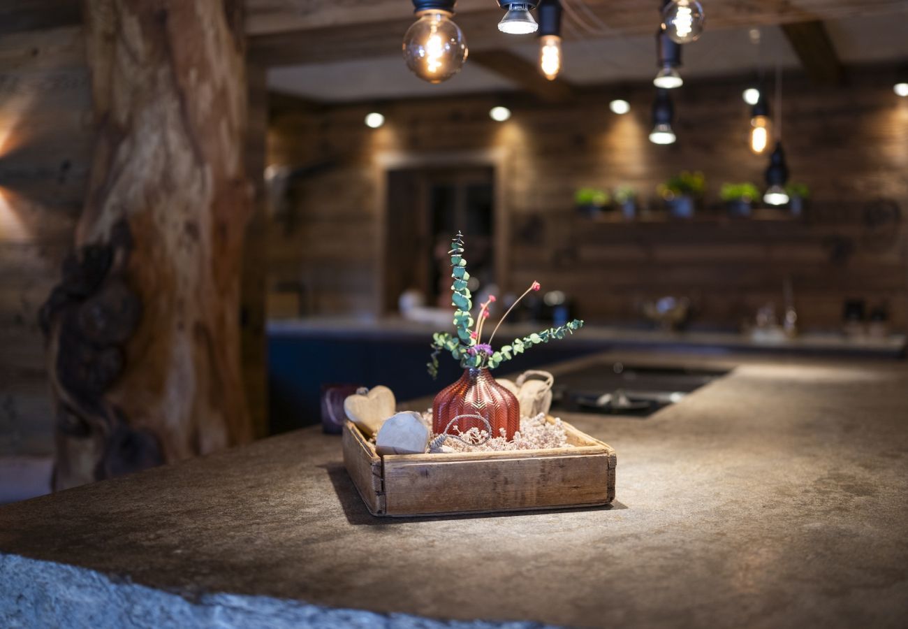 Chalet in Sent - Chasa Sentima – luxuriöser Engadiner Palazzo mit Panoramablick, Hotpot & Sauna direkt an der Talabfahrt 