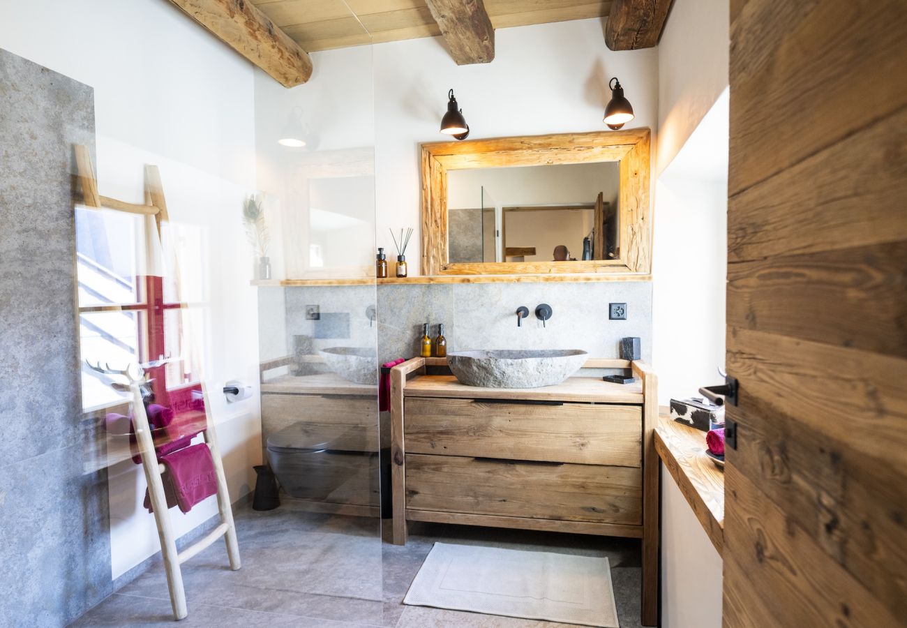 Chalet in Sent - Chasa Sentima – luxuriöser Engadiner Palazzo mit Panoramablick, Hotpot & Sauna direkt an der Talabfahrt 