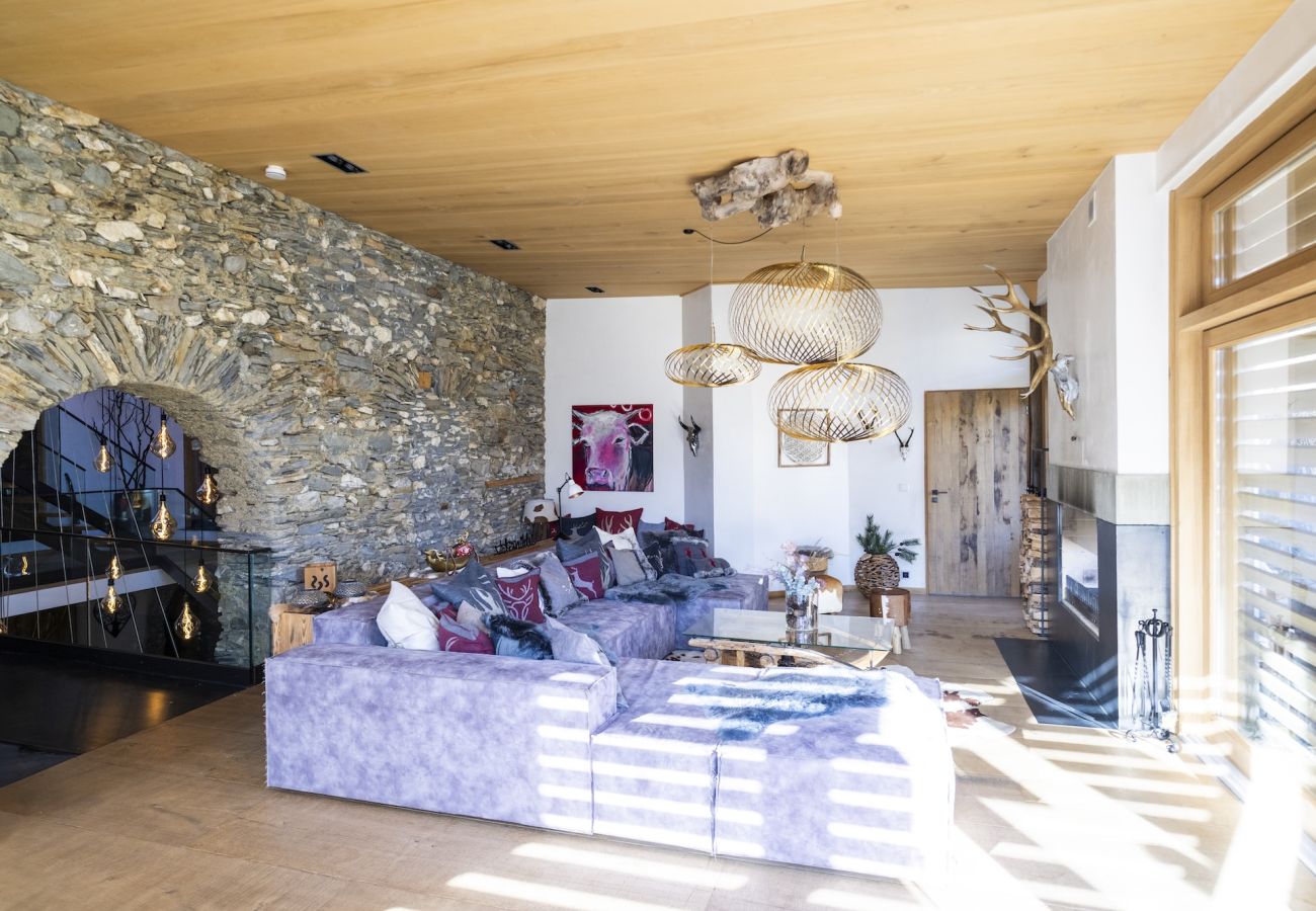 Chalet in Sent - Chasa Sentima – luxuriöser Engadiner Palazzo mit Panoramablick, Hotpot & Sauna direkt an der Talabfahrt 