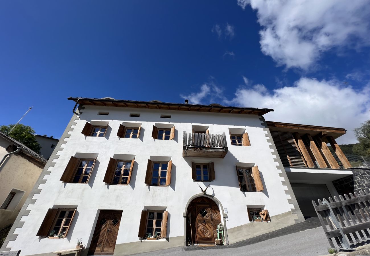 Chalet in Sent - Chasa Sentima – luxuriöser Engadiner Villa mit Panoramablick, Hotpot & Sauna