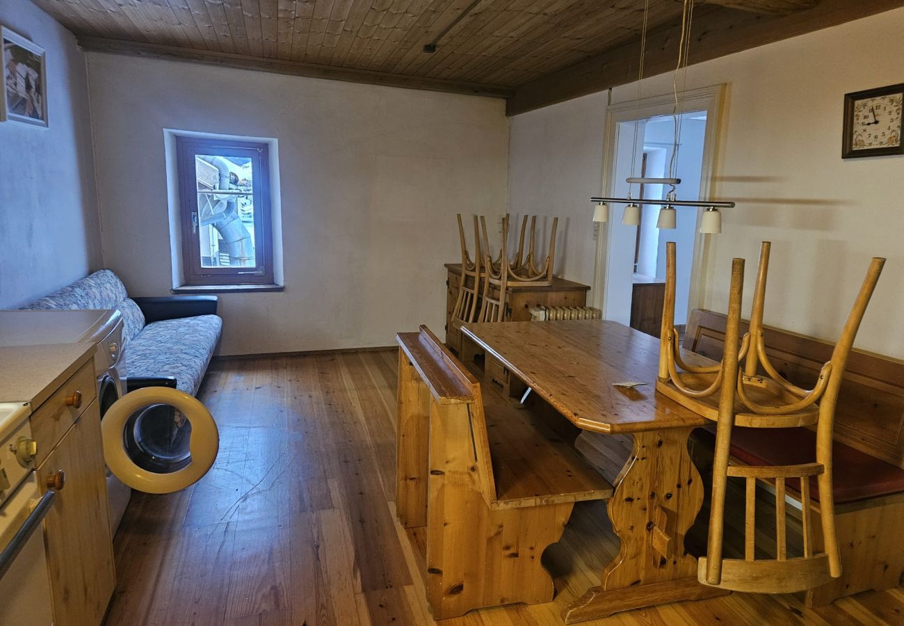 Ferienwohnung in Ftan - Palazzi Denoth - Schlichte und praktische Ferienwohnung für einen unkomplizierten Aufenthalt