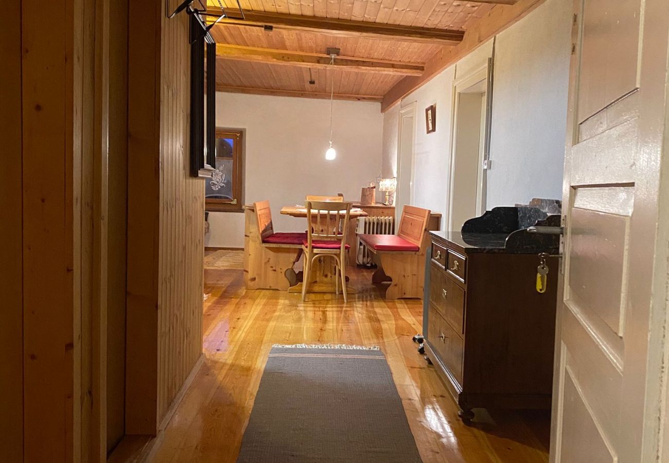 Ferienwohnung in Ftan - Palazzi Denoth - Schlichte und praktische Ferienwohnung für einen unkomplizierten Aufenthalt