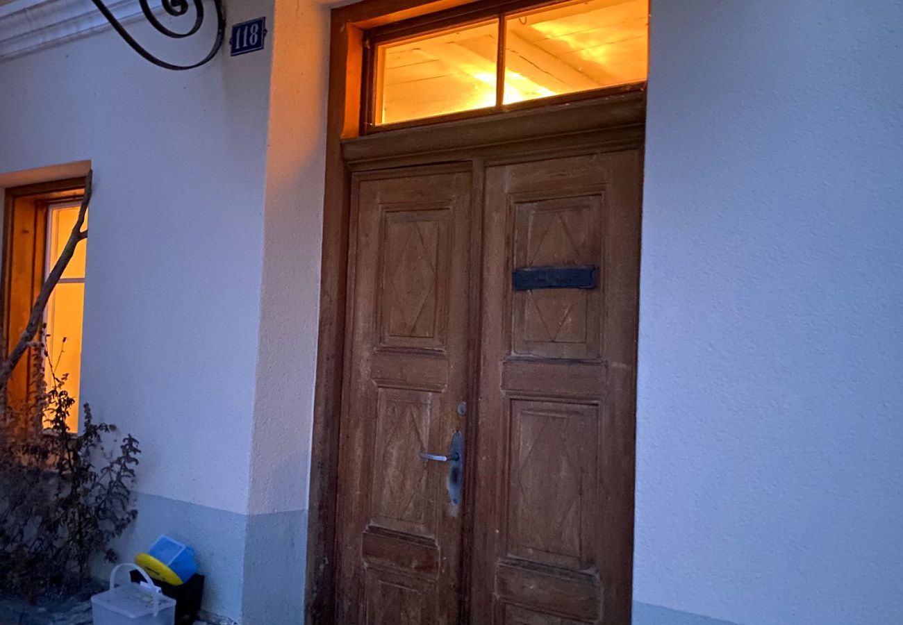 Ferienwohnung in Ftan - Palazzi Denoth - Schlichte und praktische Ferienwohnung für einen unkomplizierten Aufenthalt