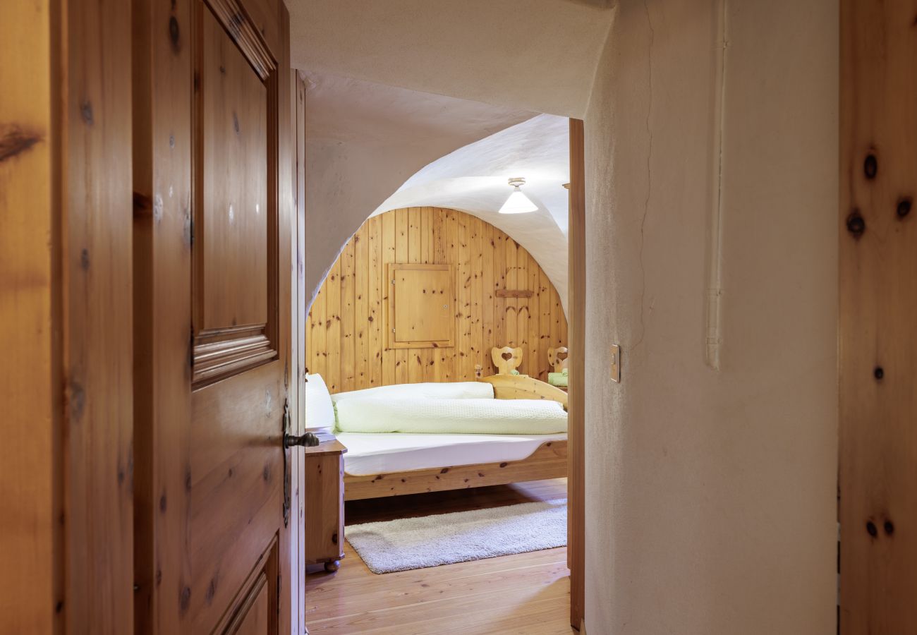 Ferienwohnung in Scuol - Chasa Marugg: Gemütliche 3.5-Zimmerwohnung direkt beim Engadin Bad Scuol