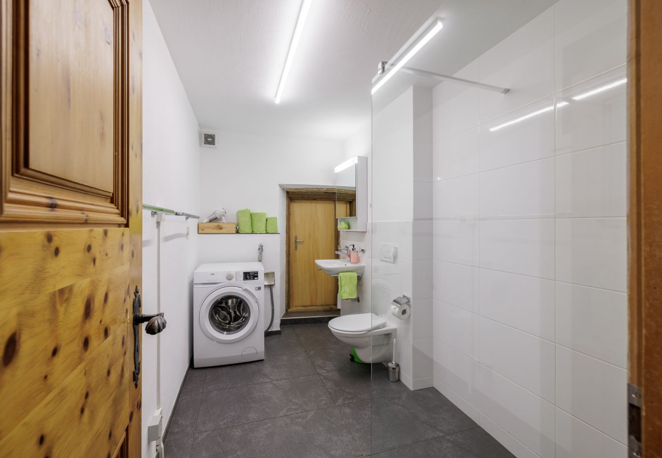 Ferienwohnung in Scuol - Chasa Marugg: Gemütliche 3.5-Zimmerwohnung direkt beim Engadin Bad Scuol