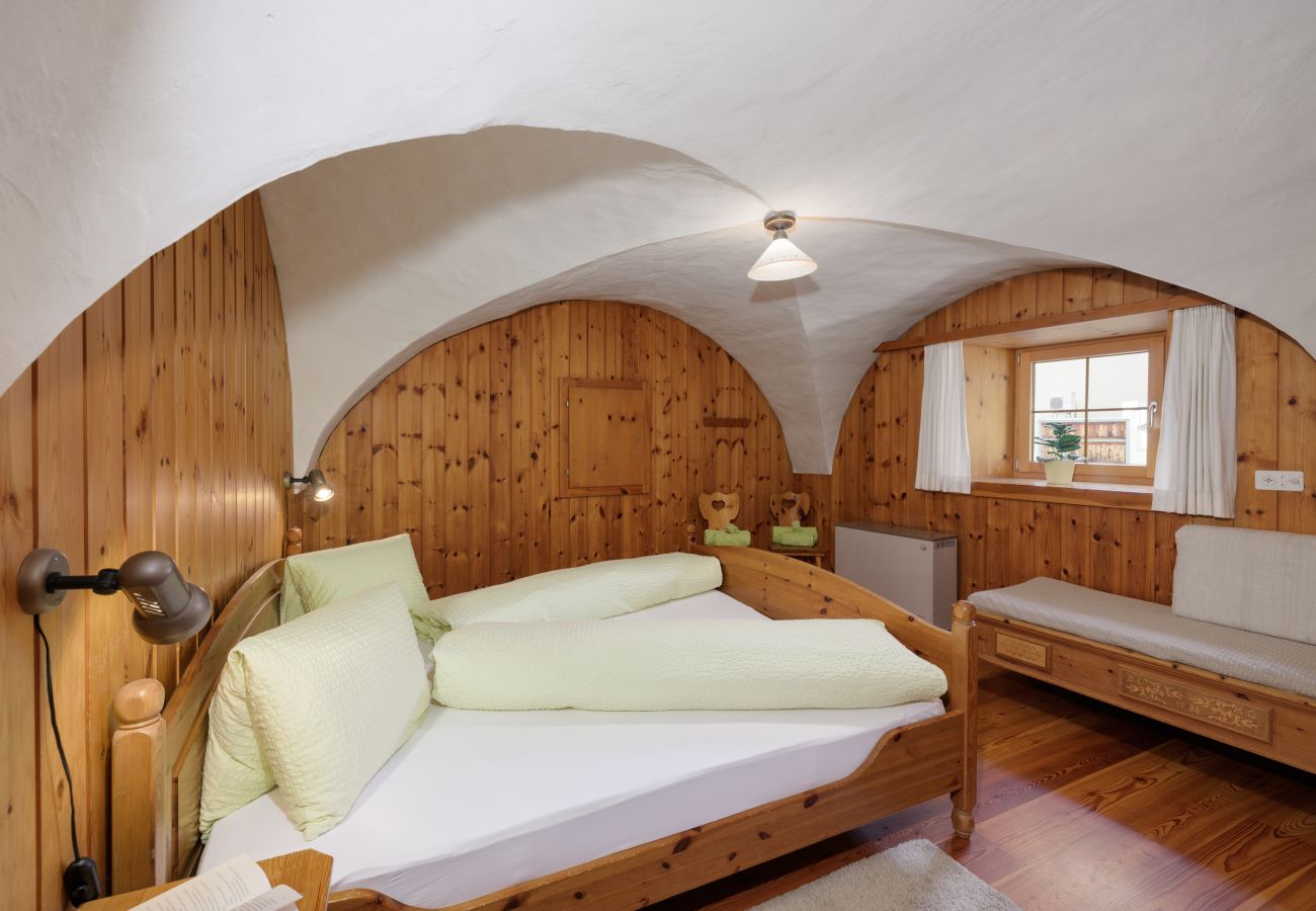 Ferienwohnung in Scuol - Chasa Marugg: Gemütliche 3.5-Zimmerwohnung direkt beim Engadin Bad Scuol