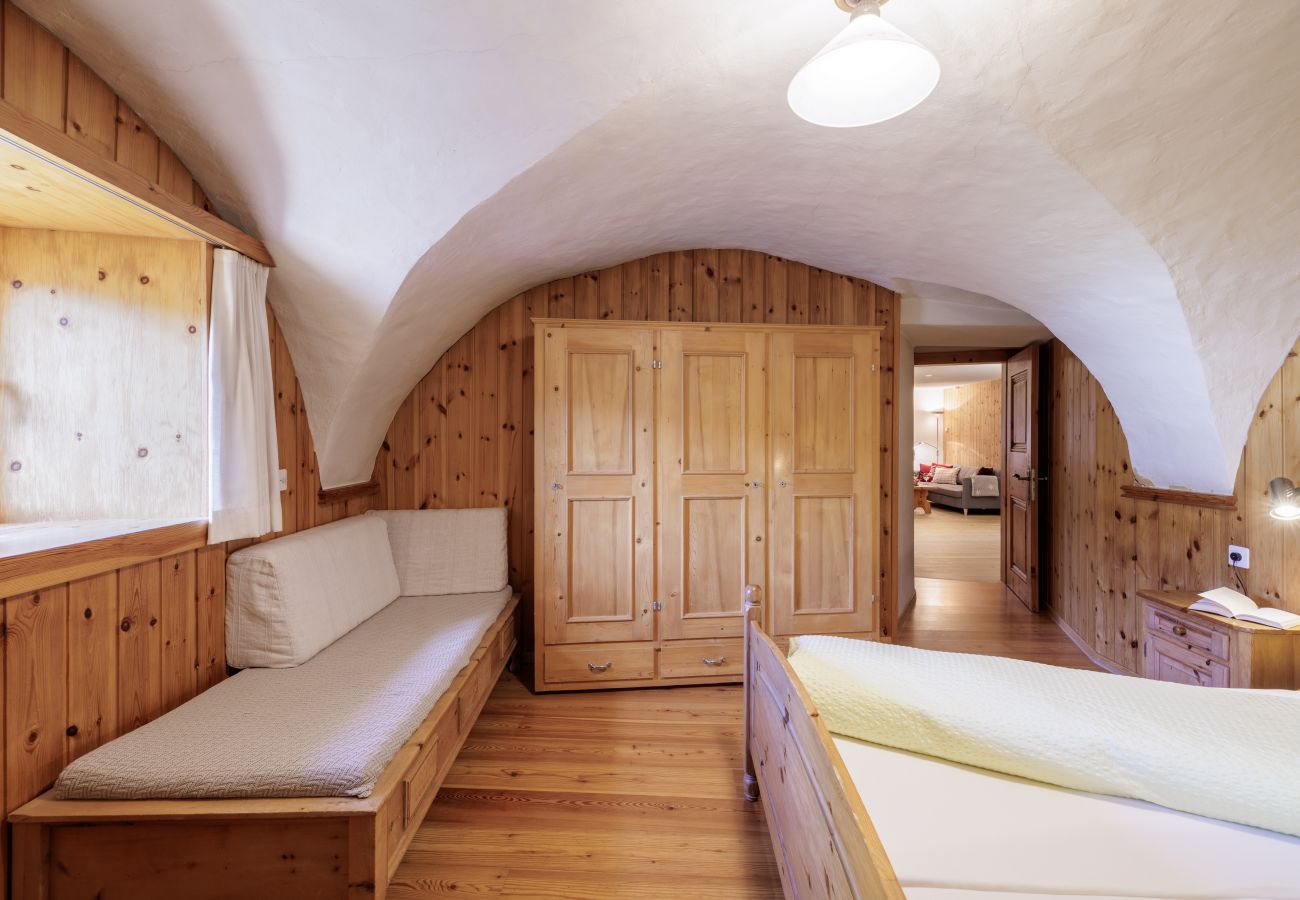 Ferienwohnung in Scuol - Chasa Marugg: Gemütliche 3.5-Zimmerwohnung direkt beim Engadin Bad Scuol