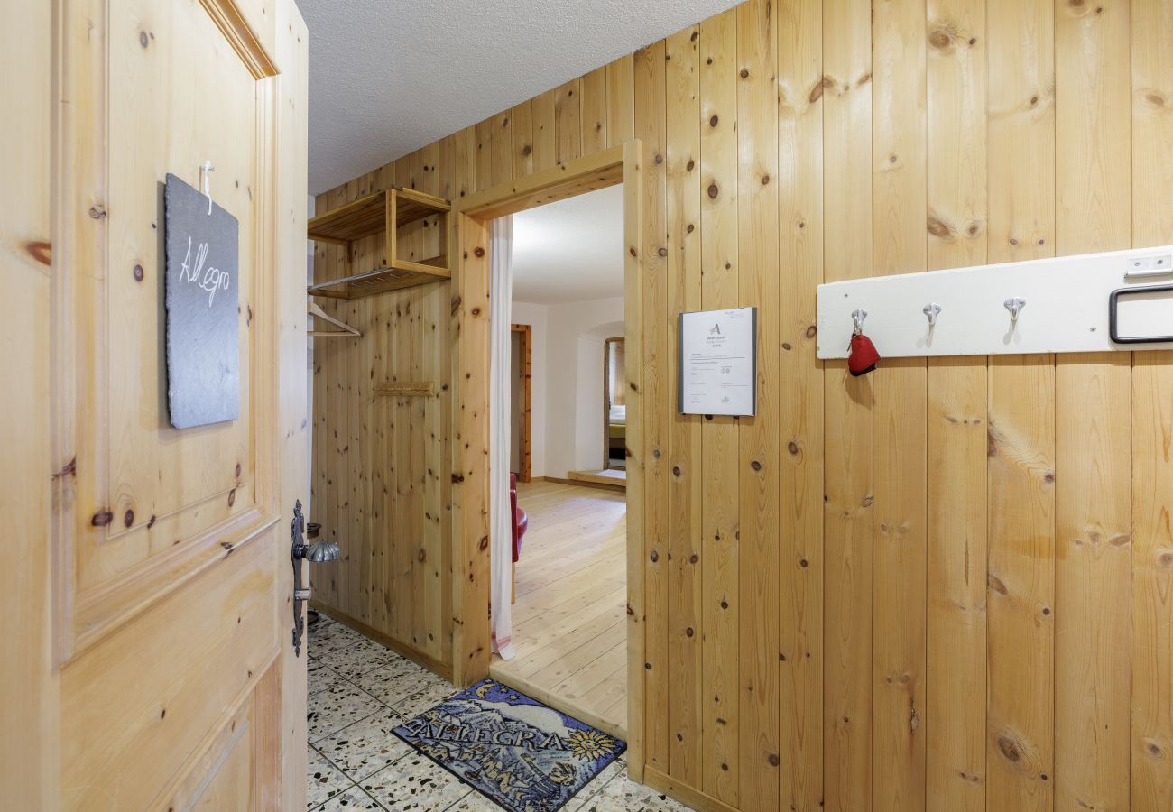 Ferienwohnung in Scuol - Chasa Marugg: Gemütliche 3.5-Zimmerwohnung direkt beim Engadin Bad Scuol