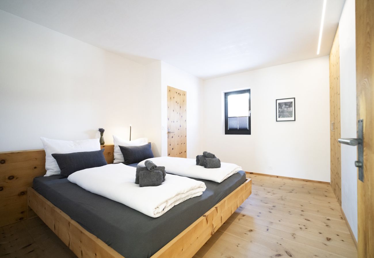 Ferienwohnung in Sent - Chasa Vital - Hochwertige Ferienwohnung mit elegantem Ambiente in Sent