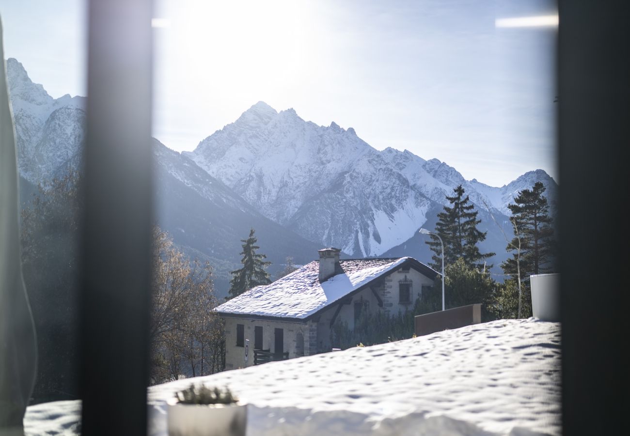 Ferienwohnung in Sent - Chasa Vital - Hochwertige Ferienwohnung mit elegantem Ambiente in Sent