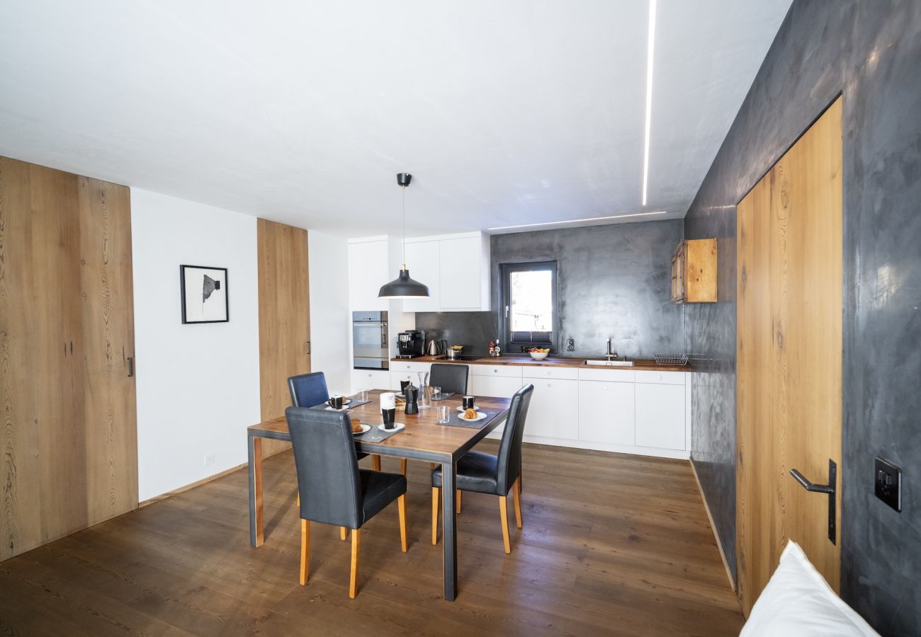 Ferienwohnung in Sent - Chasa Vital - Hochwertige Ferienwohnung mit elegantem Ambiente in Sent