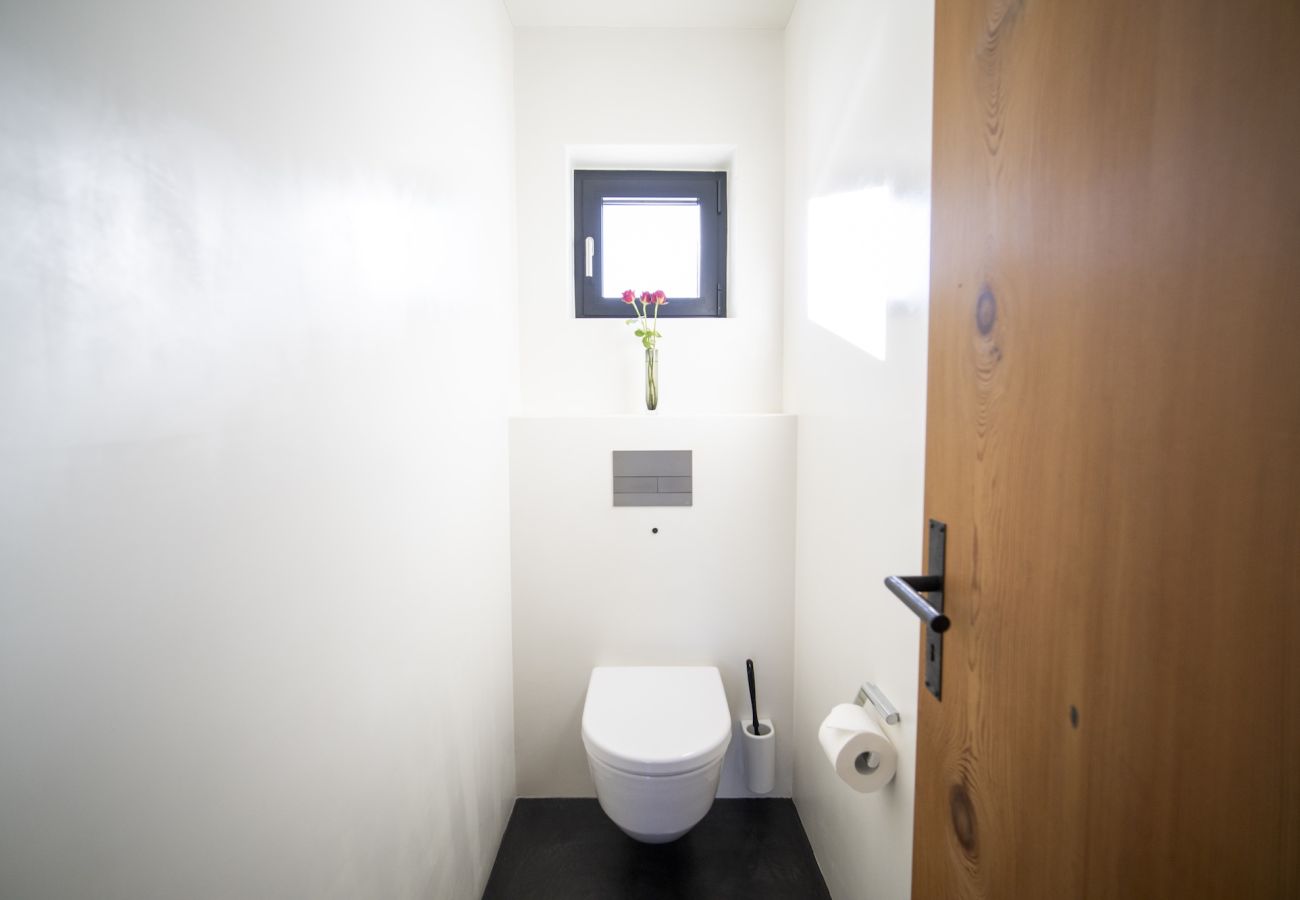 Ferienwohnung in Sent - Chasa Vital - Hochwertige Ferienwohnung mit elegantem Ambiente in Sent