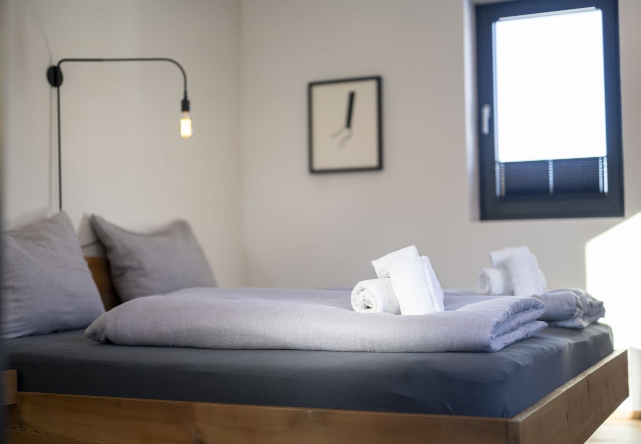 Ferienwohnung in Sent - Chasa Vital - Hochwertige Ferienwohnung mit elegantem Ambiente in Sent