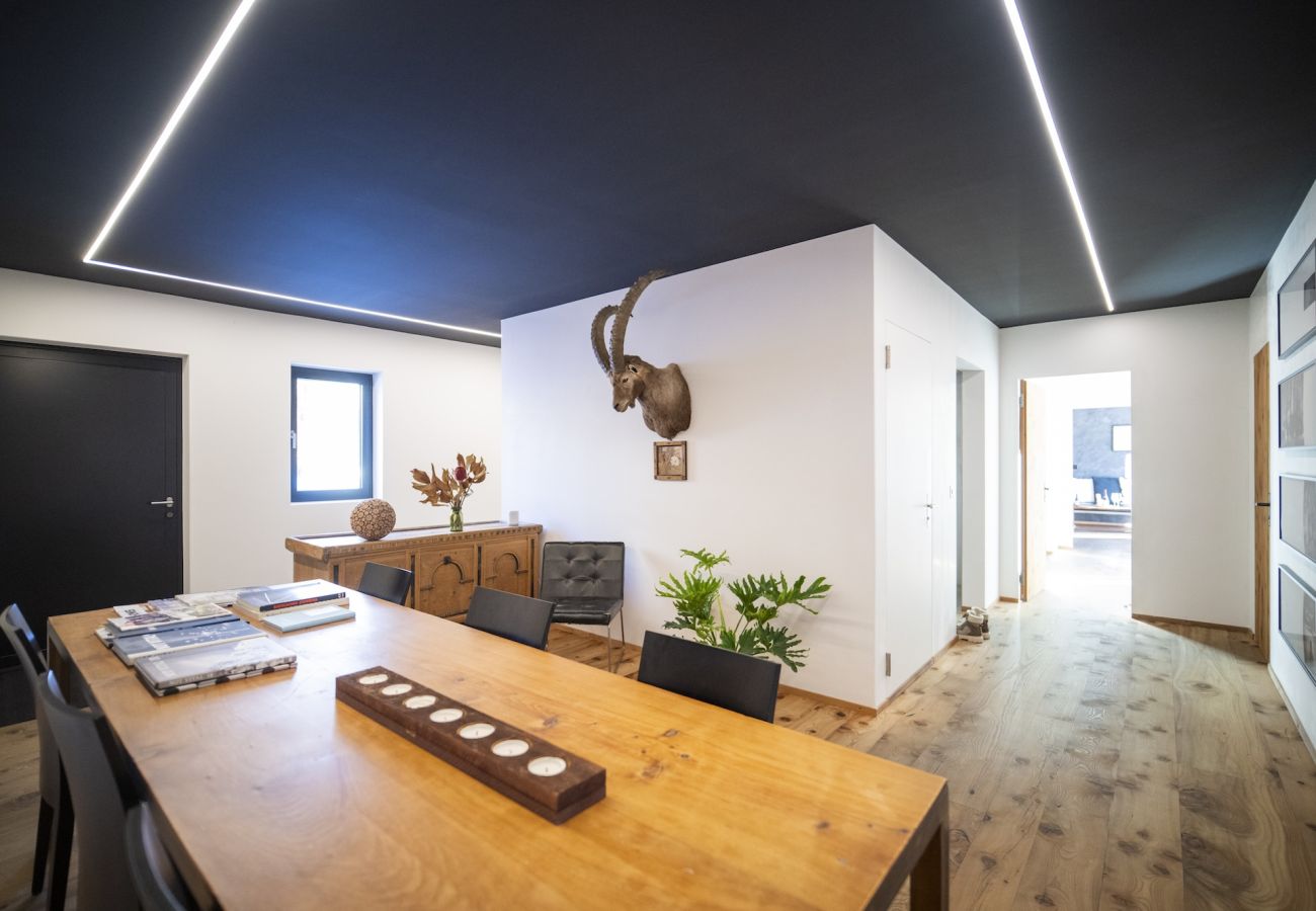 Ferienwohnung in Sent - Chasa Vital - Hochwertige Ferienwohnung mit elegantem Ambiente in Sent