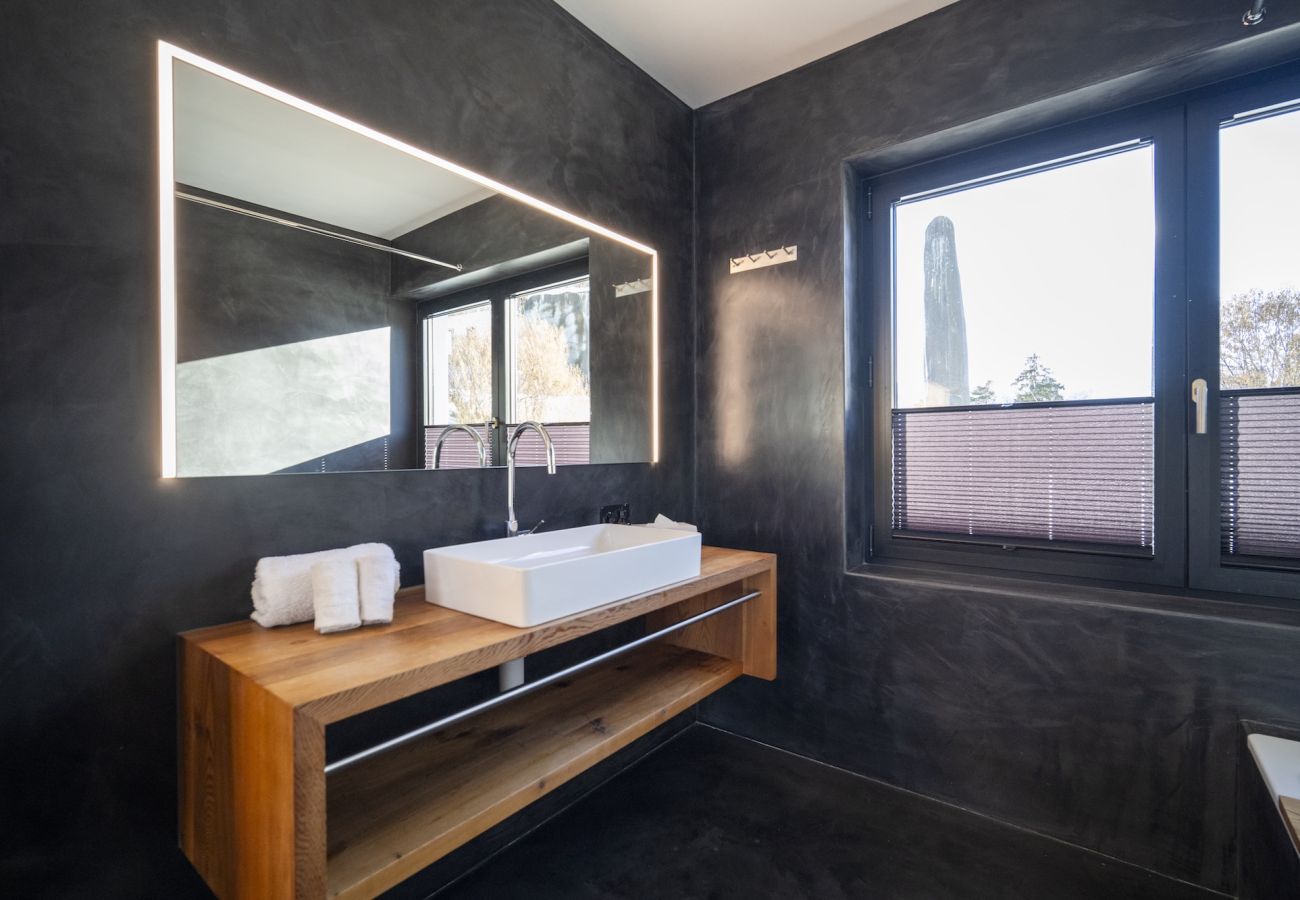 Ferienwohnung in Sent - Chasa Vital - Hochwertige Ferienwohnung mit elegantem Ambiente in Sent