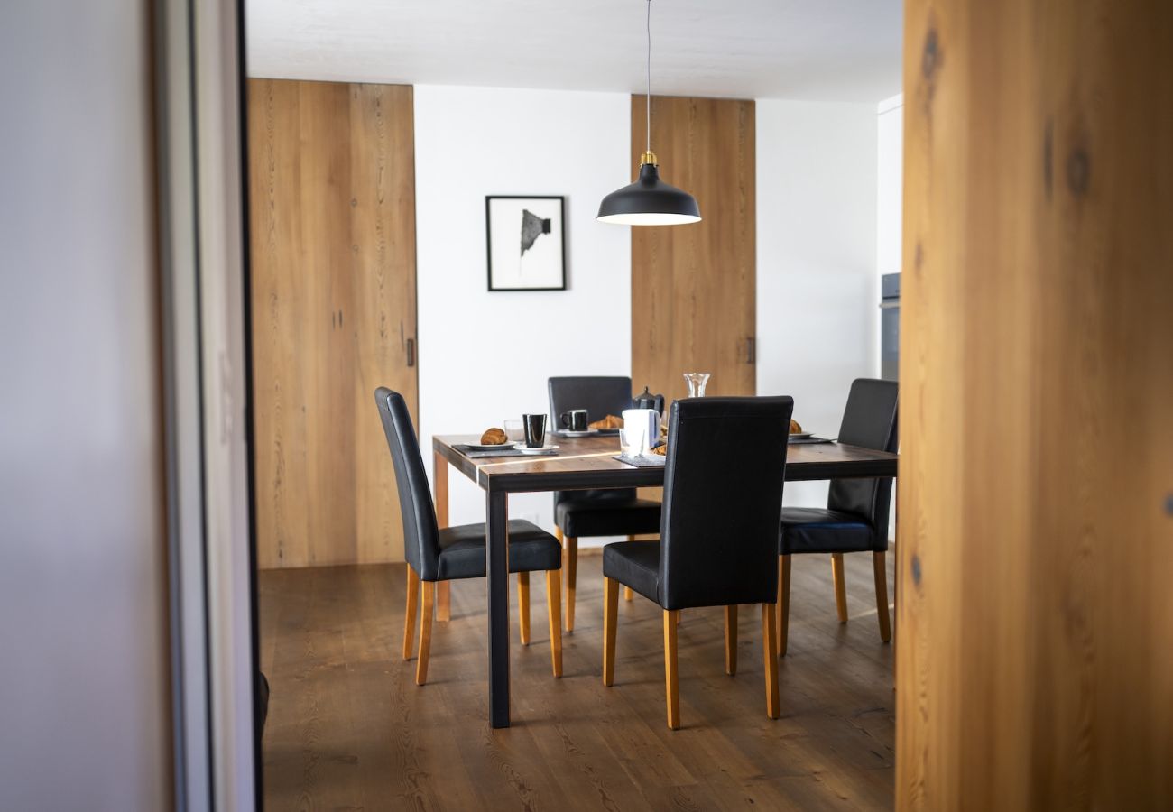 Ferienwohnung in Sent - Chasa Vital - Hochwertige Ferienwohnung mit elegantem Ambiente in Sent