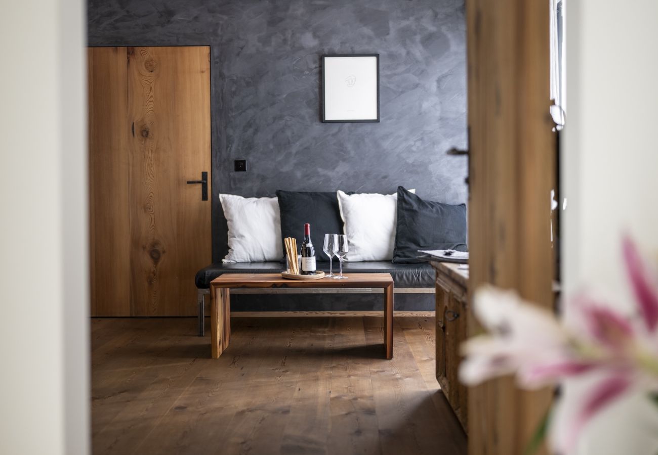 Ferienwohnung in Sent - Chasa Vital - Hochwertige Ferienwohnung mit elegantem Ambiente in Sent