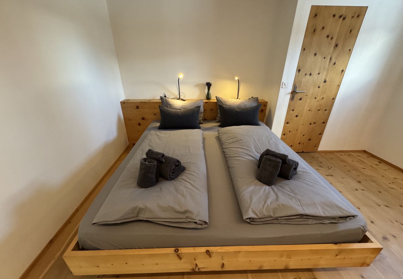 Ferienwohnung in Sent - Chasa Vital - Hochwertige Ferienwohnung mit elegantem Ambiente in Sent