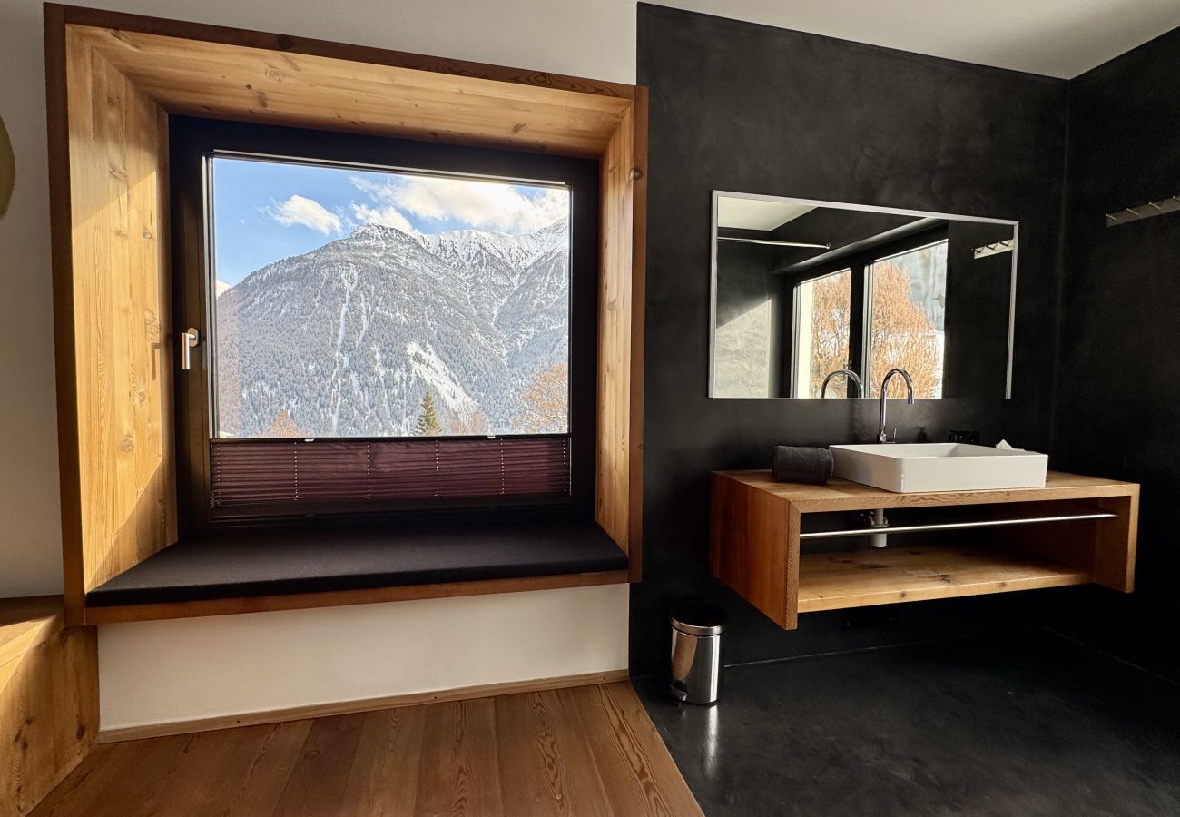 Ferienwohnung in Sent - Chasa Vital - Hochwertige Ferienwohnung mit elegantem Ambiente in Sent