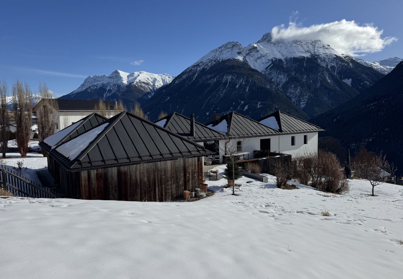 Ferienwohnung in Sent - Chasa Vital - Hochwertige Ferienwohnung mit elegantem Ambiente in Sent