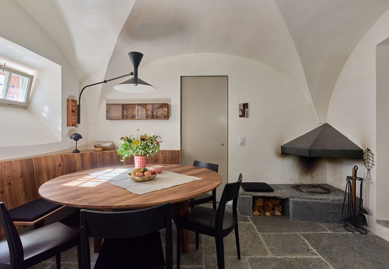 Ferienhaus in Sent - Casa Defilla - Exklusives Ferienhaus mit historischem Charme und hochwertiger Ausstattung