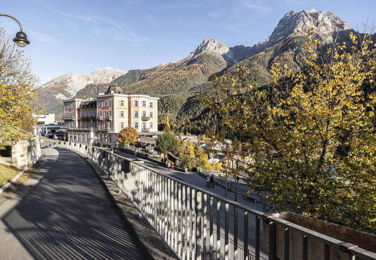 Ferienwohnung in Scuol - Plavna Apartment 2B: Moderne 2 ½-Zimmerwohnung zentral und mit Panoramablick (Südausrichtung)