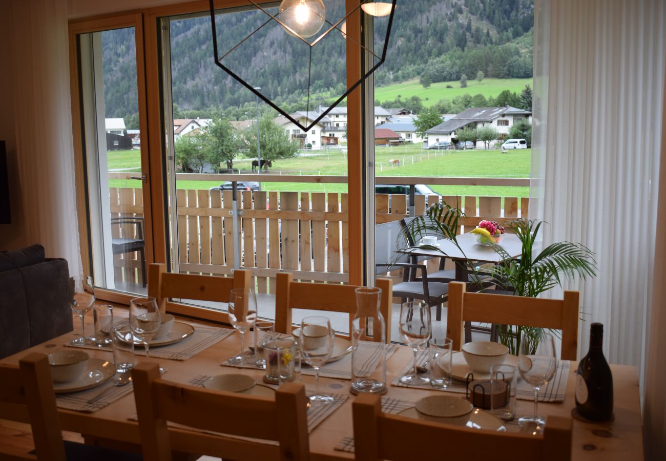 Ferienwohnung in Müstair - Chasa Helvetia ÜN: Neu gebaute 3,5 Zimmer Ferienwohnung mit exklusivem Hotelservice