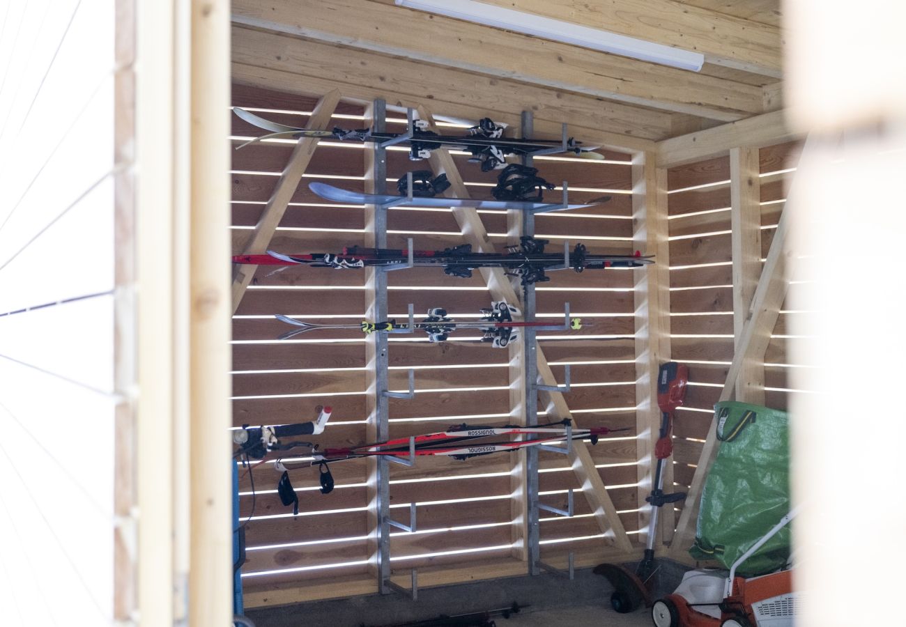 Ferienwohnung in Scuol - Chasa Stradun 203A – Zentrale 2-Zimmer-Ferienwohnung mit Balkon und Kamin in Scuol