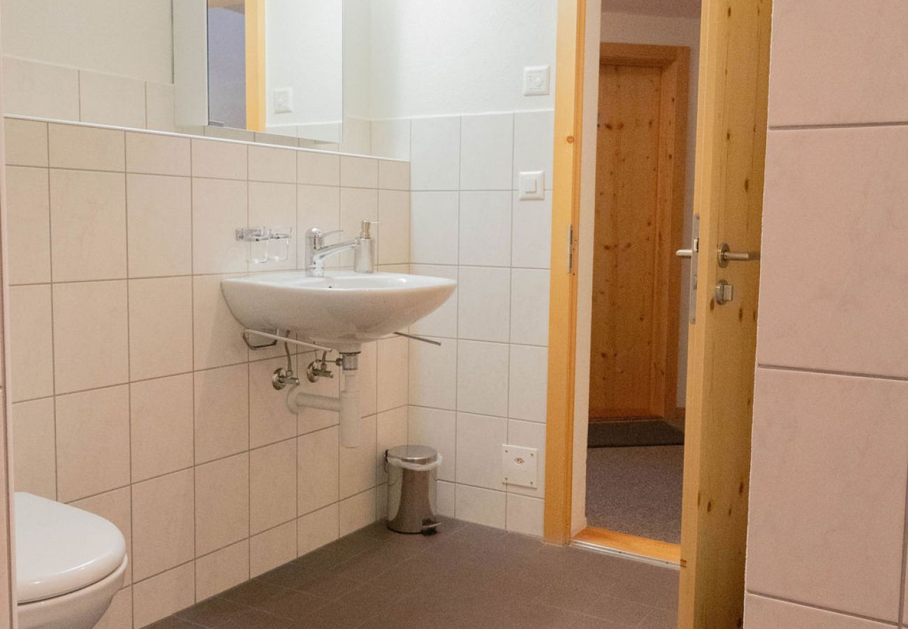 Ferienhaus in Tschlin - Chasa Macun – Grosszügiges Ferienhaus mit professioneller Küche im Bergdorf Tschlin