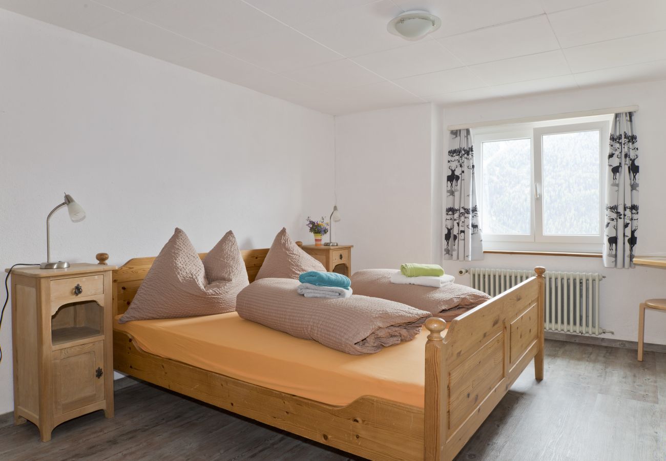 Ferienhaus in Tschlin - Chasa Macun – Grosszügiges Ferienhaus mit professioneller Küche im Bergdorf Tschlin