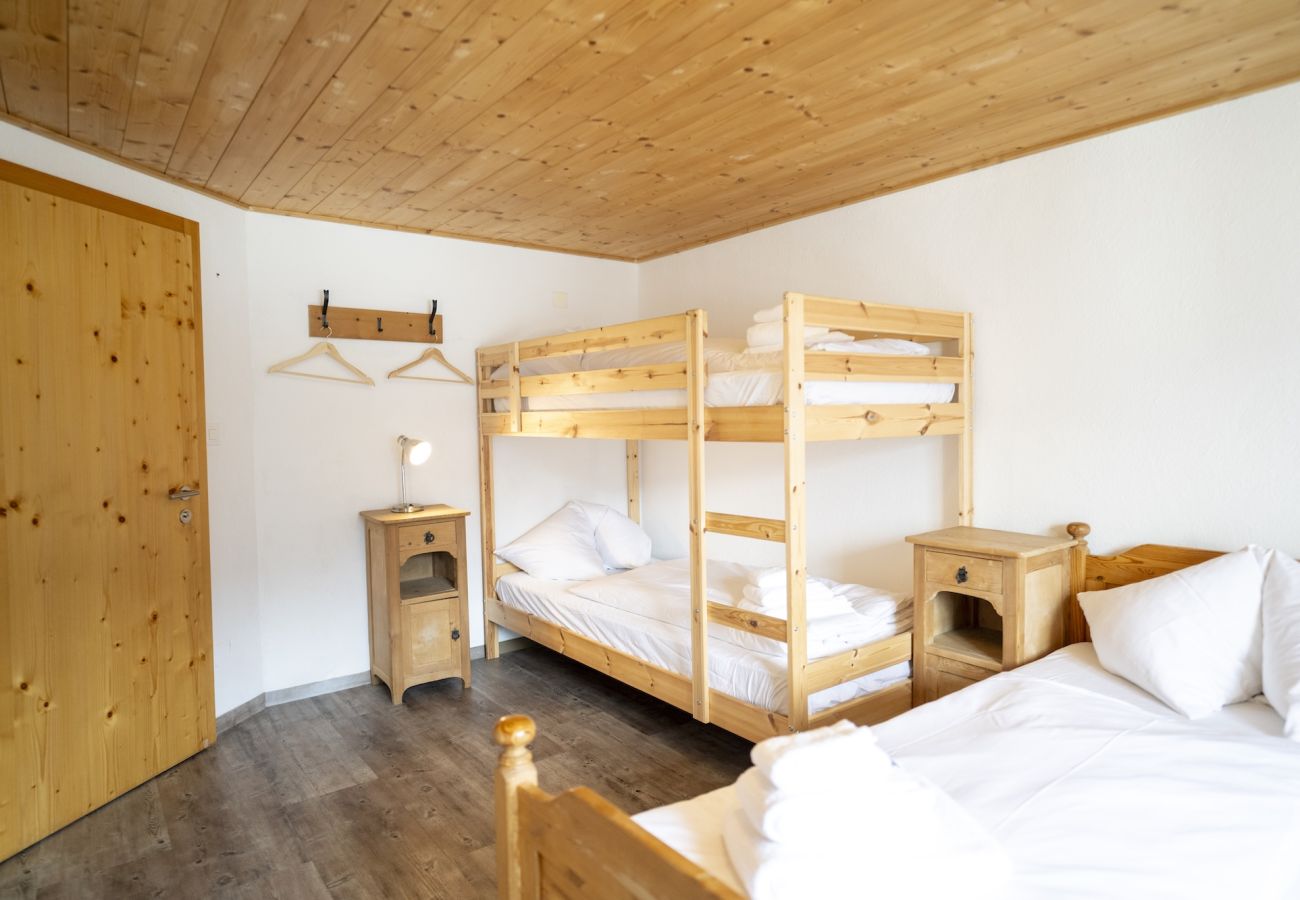 Ferienhaus in Tschlin - Chasa Macun – Grosszügiges Ferienhaus mit professioneller Küche im Bergdorf Tschlin