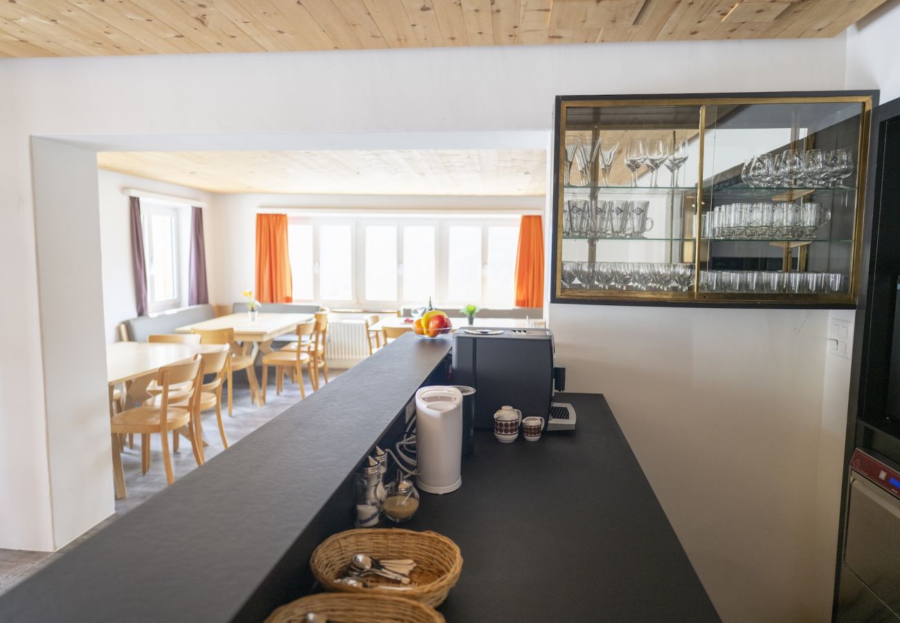 Ferienhaus in Tschlin - Chasa Macun – Grosszügiges Ferienhaus mit professioneller Küche im Bergdorf Tschlin