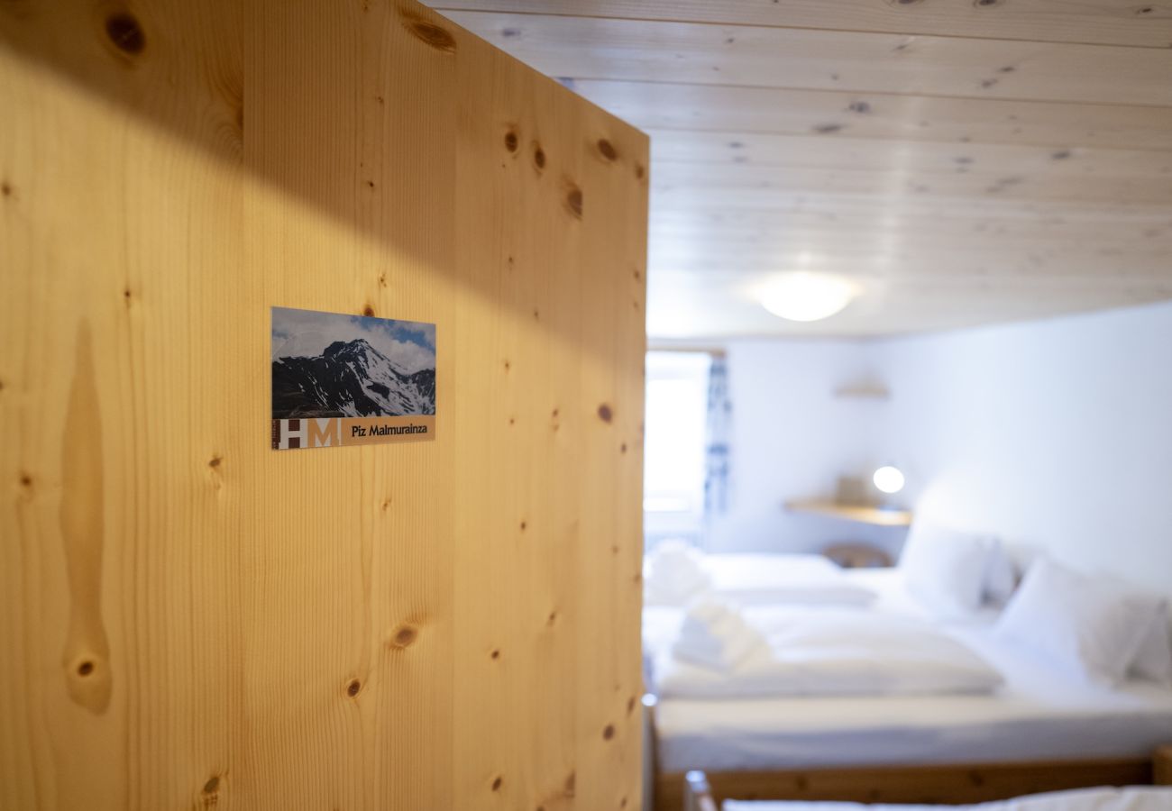 Ferienhaus in Tschlin - Chasa Macun – Grosszügiges Ferienhaus mit professioneller Küche im Bergdorf Tschlin