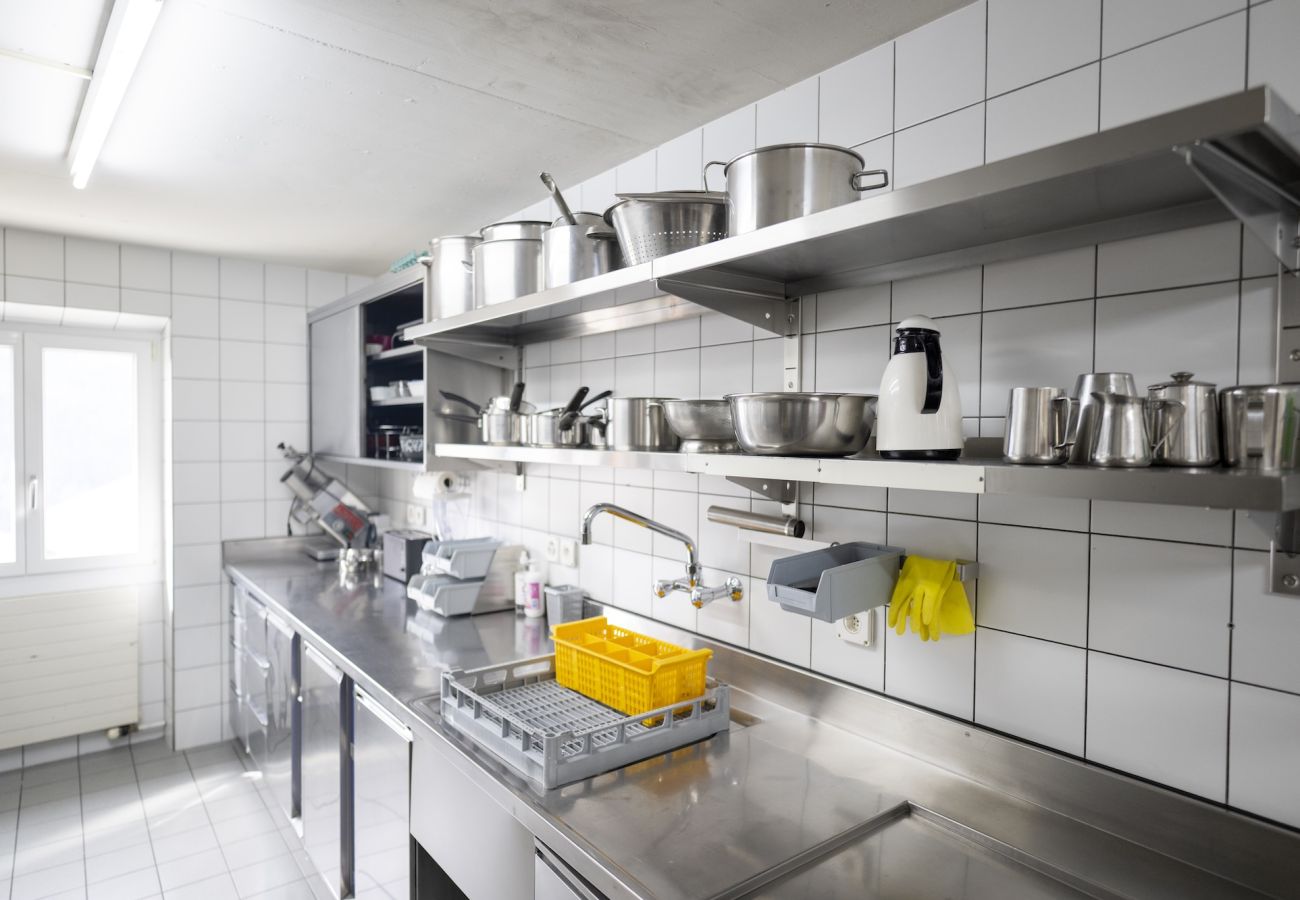 Ferienhaus in Tschlin - Chasa Macun – Grosszügiges Ferienhaus mit professioneller Küche im Bergdorf Tschlin