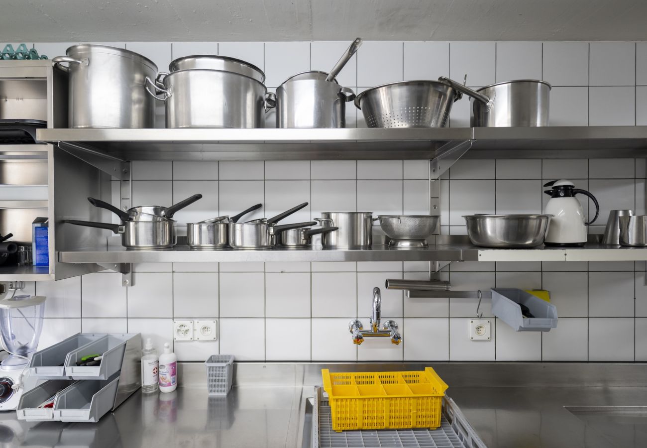 Ferienhaus in Tschlin - Chasa Macun – Grosszügiges Ferienhaus mit professioneller Küche im Bergdorf Tschlin