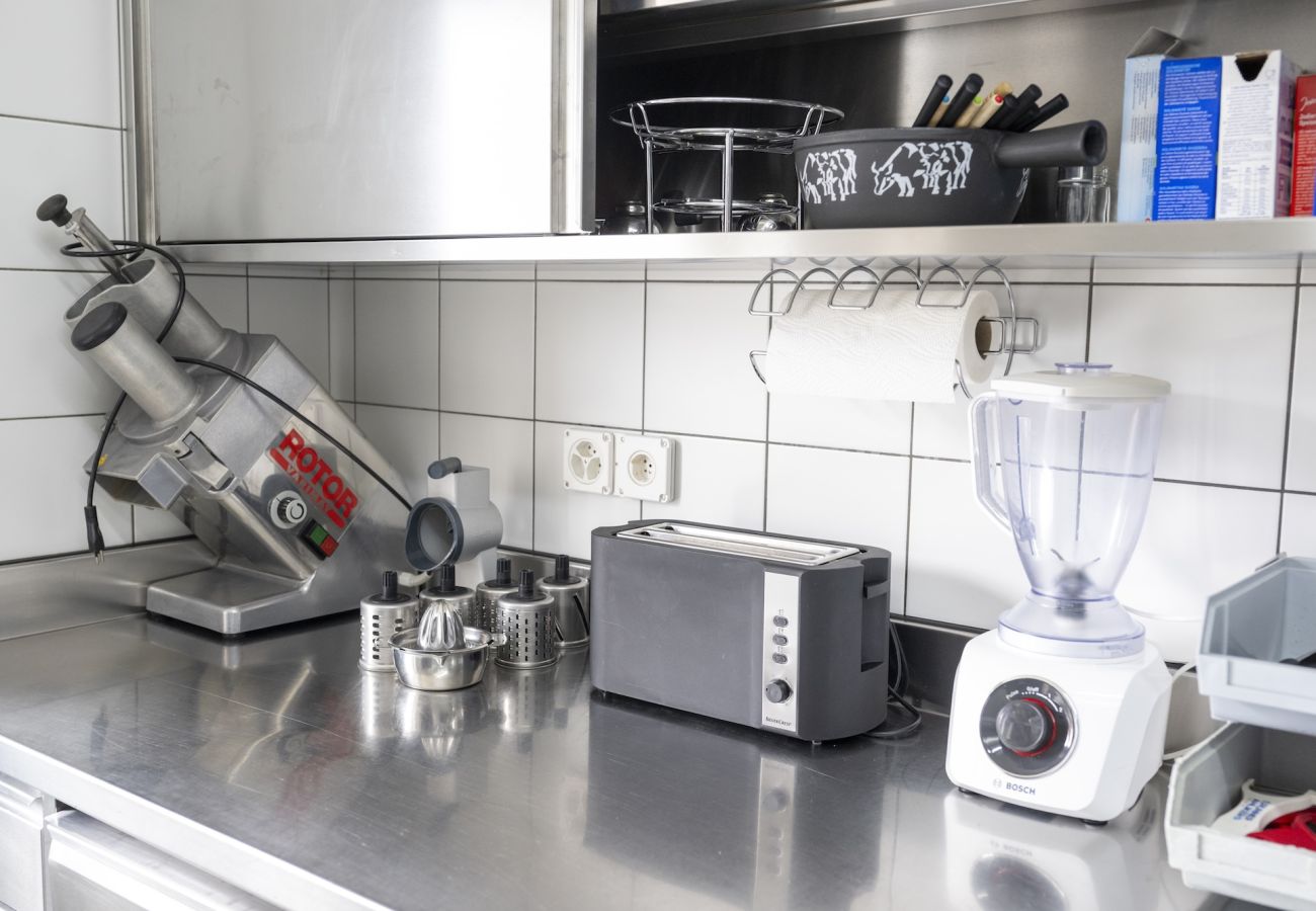 Ferienhaus in Tschlin - Chasa Macun – Grosszügiges Ferienhaus mit professioneller Küche im Bergdorf Tschlin