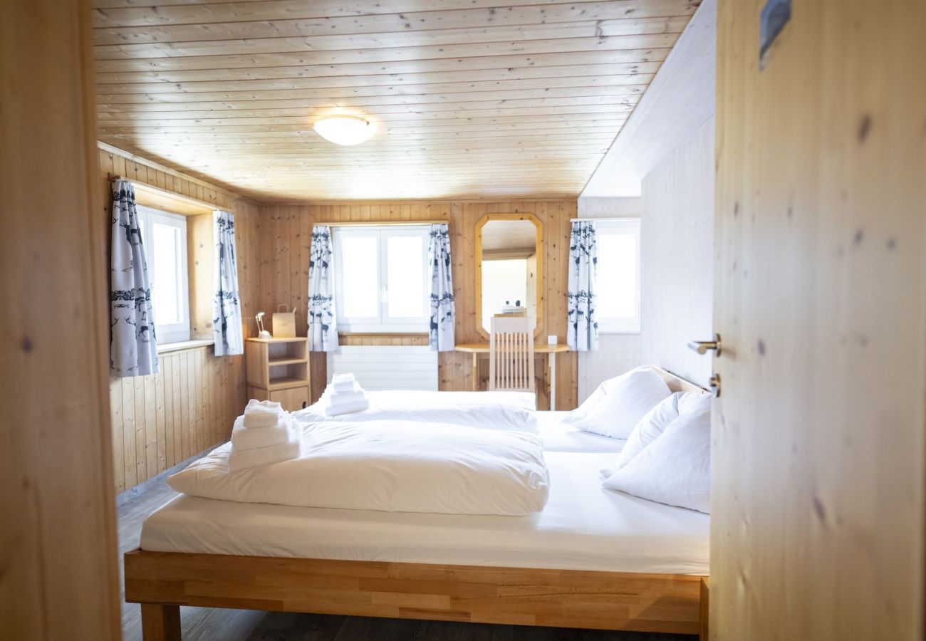 Ferienhaus in Tschlin - Chasa Macun – Grosszügiges Ferienhaus mit professioneller Küche im Bergdorf Tschlin