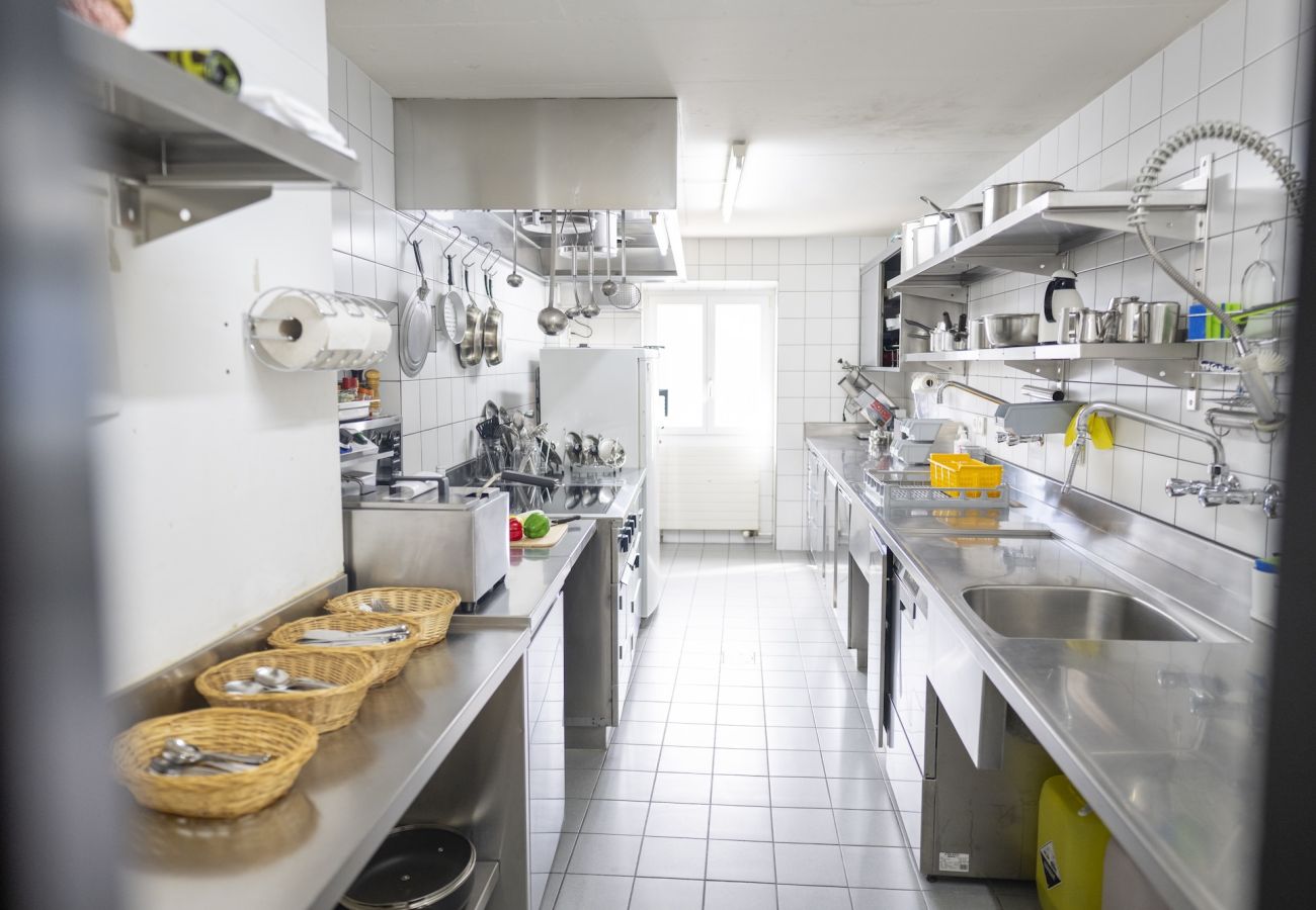 Ferienhaus in Tschlin - Chasa Macun – Grosszügiges Ferienhaus mit professioneller Küche im Bergdorf Tschlin