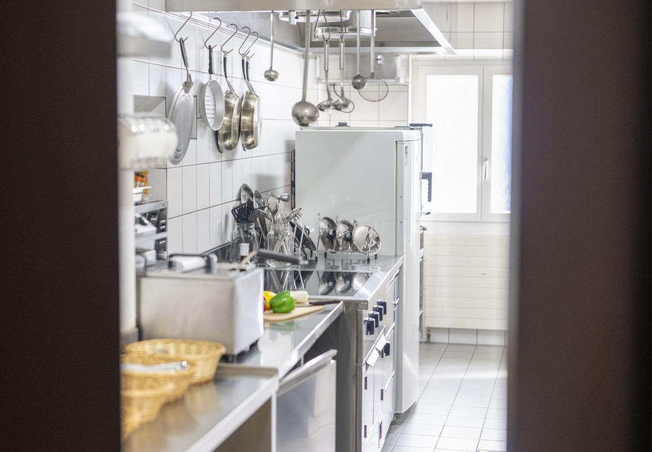 Ferienhaus in Tschlin - Chasa Macun – Grosszügiges Ferienhaus mit professioneller Küche im Bergdorf Tschlin